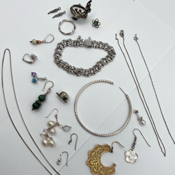 Sterling Silver Scrap Jewelry Lot - Picture 2 of 11